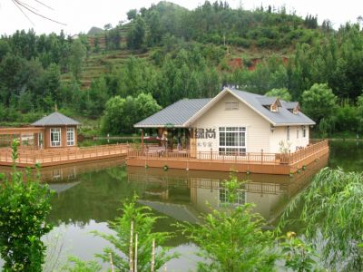 水上生態(tài)木屋